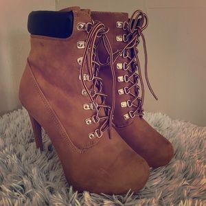 Women’s high heeled boots